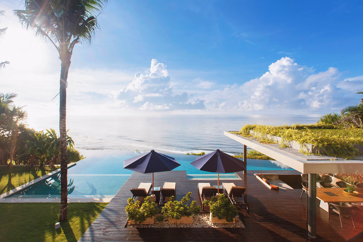 The Ungasan Clifftop Resort villa and grounds